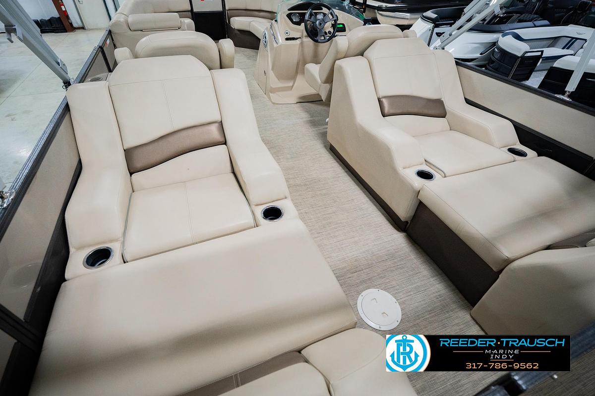Used 2016 Crest 250 SLR2