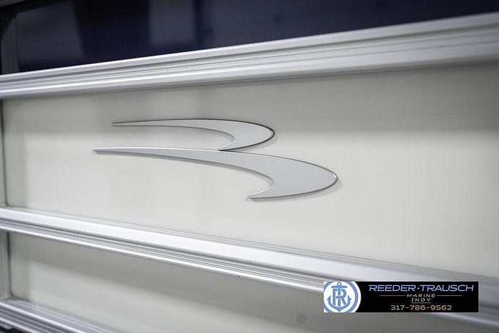 2025 Bennington 22 SLS