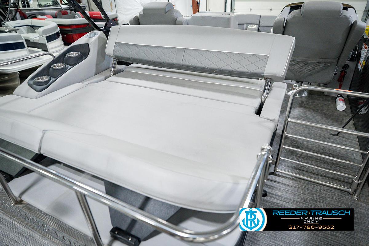 Used 2022 Bennington 23 LTSB