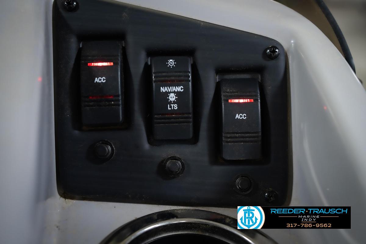 Used 2021 Bennington 22 SVSR