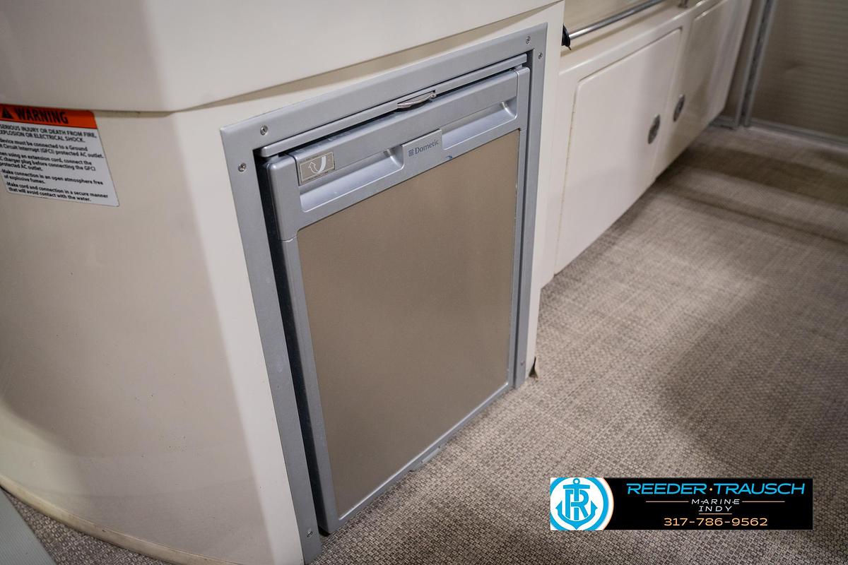 Used 2013 Bennington 2550 RBR