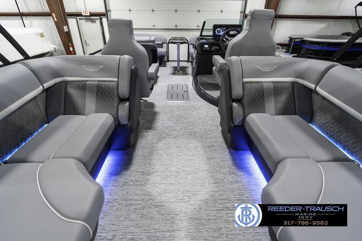 2025 Bennington 22 MFB