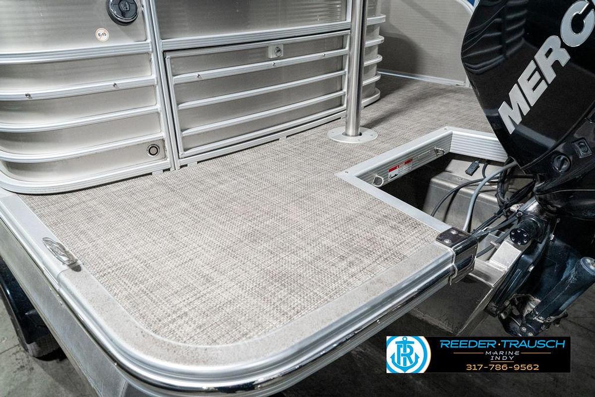 Used 2014 Bennington 25 RCB