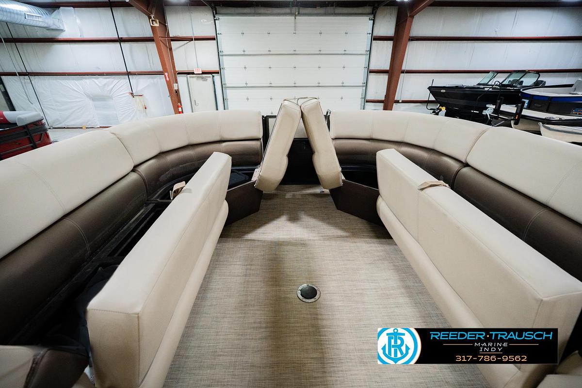 Used 2016 Crest 250 SLR2