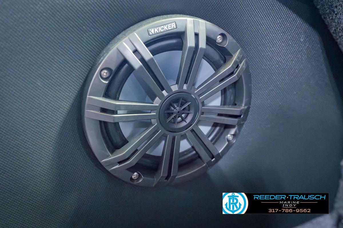 2026 Lund 1975 Pro V Sport