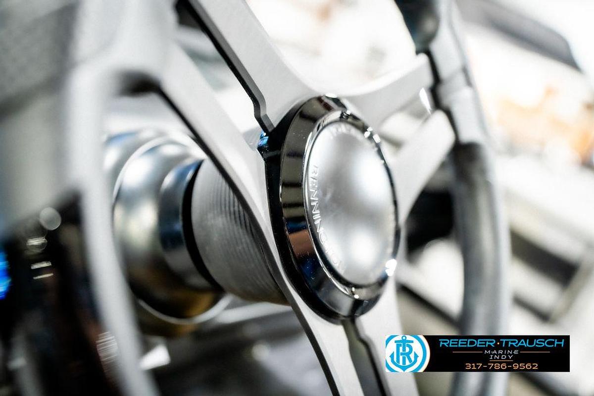 2025 Bennington 24 MSB