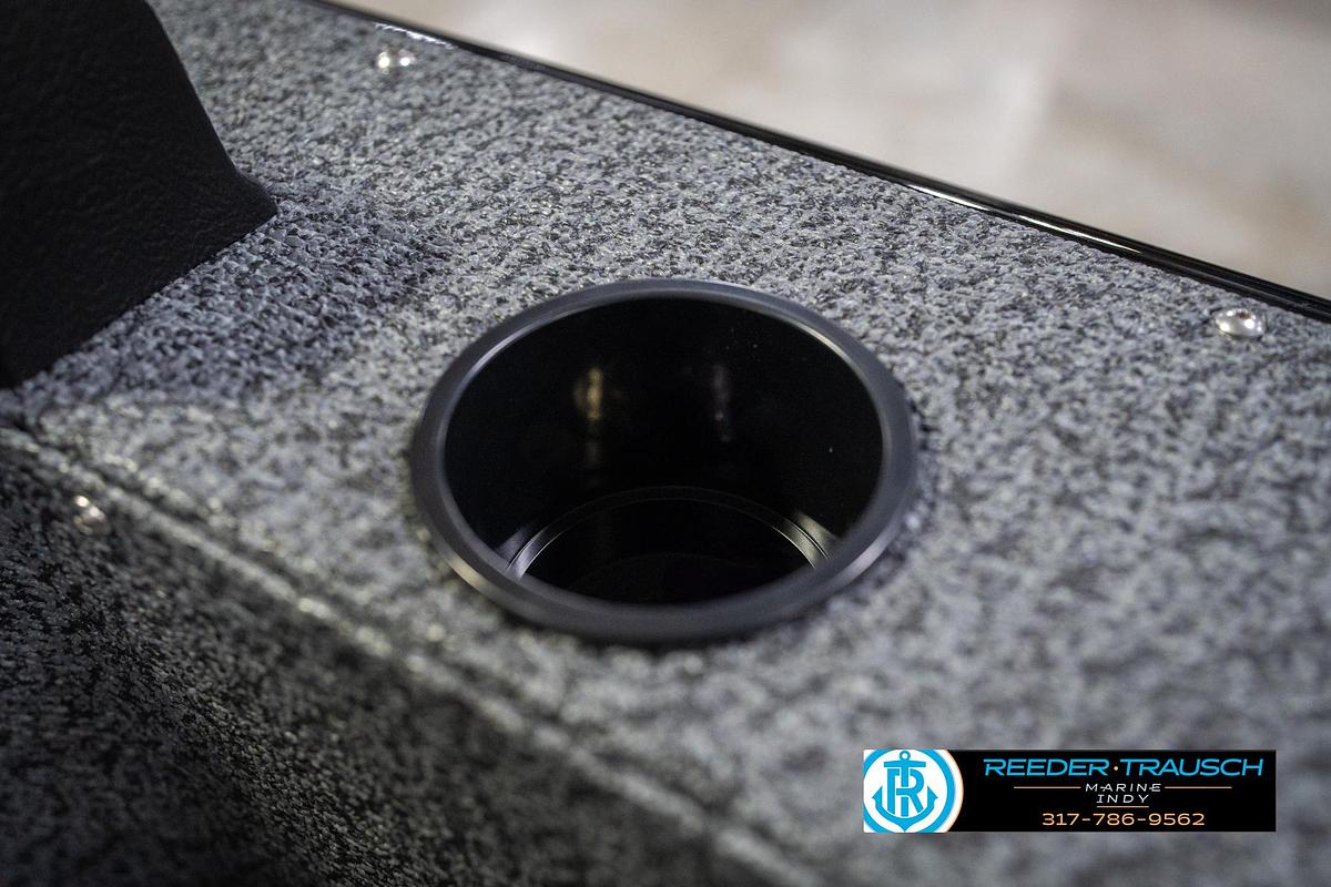 2026 Lund 1700 Explorer Side