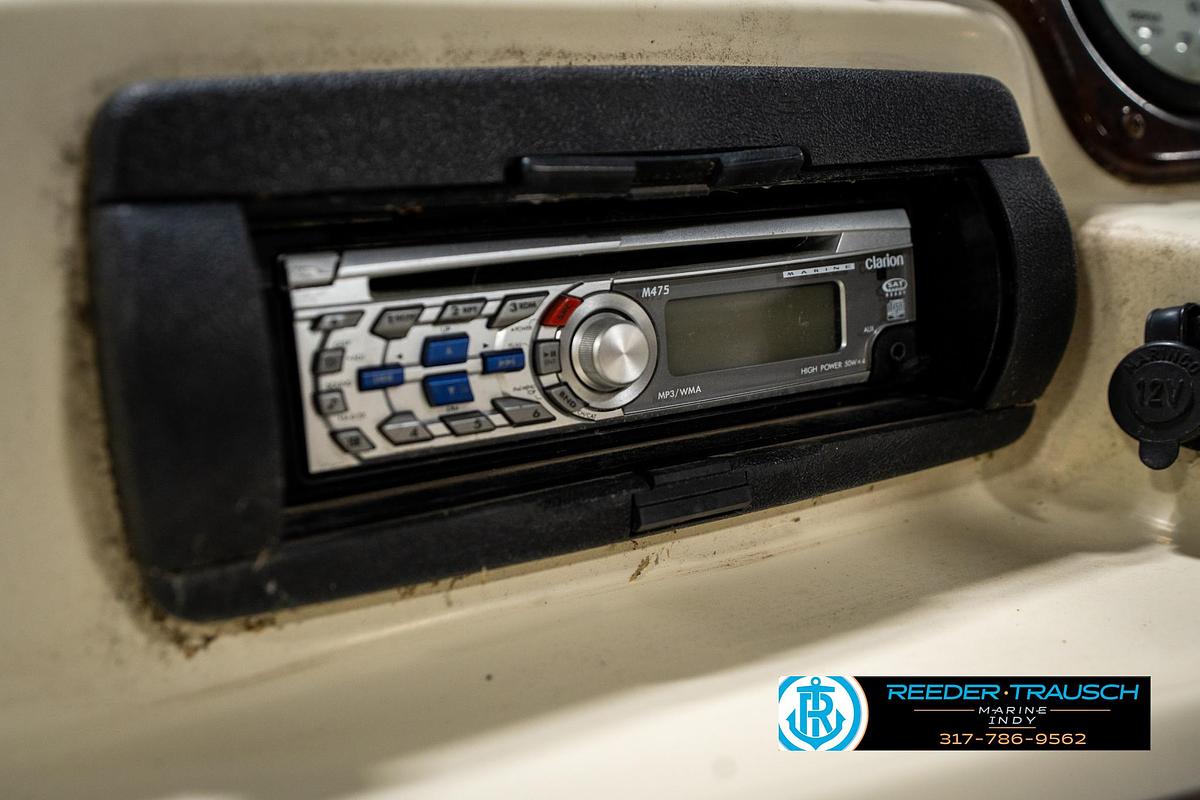 Used 2000 Bennington 2275 LX