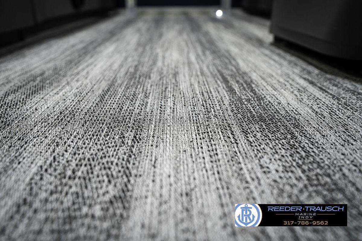 2025 Bennington 18 SLJ