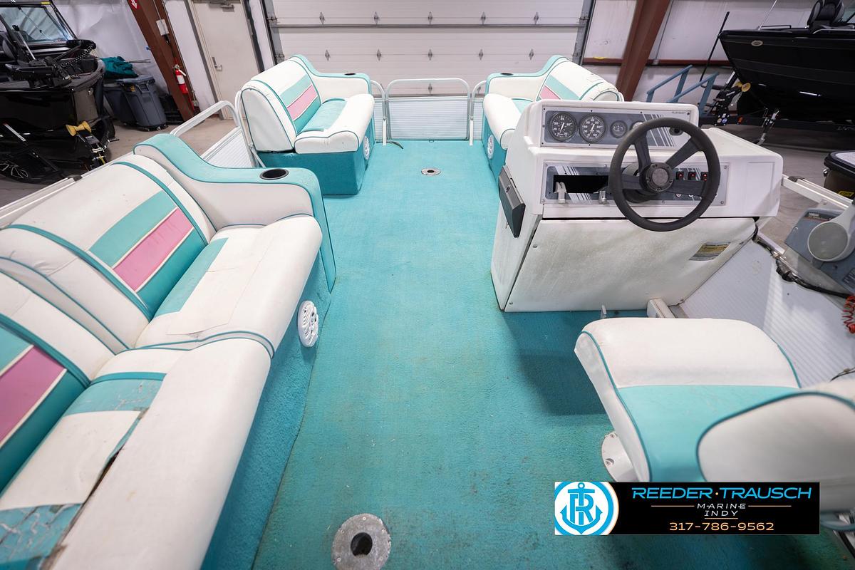 Used 1993 Avalon Playbuoy Challenger