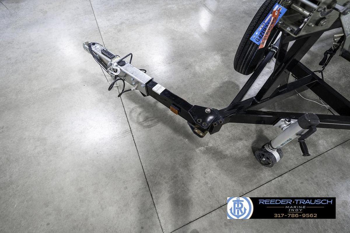 Used 2021 Four Winns H260