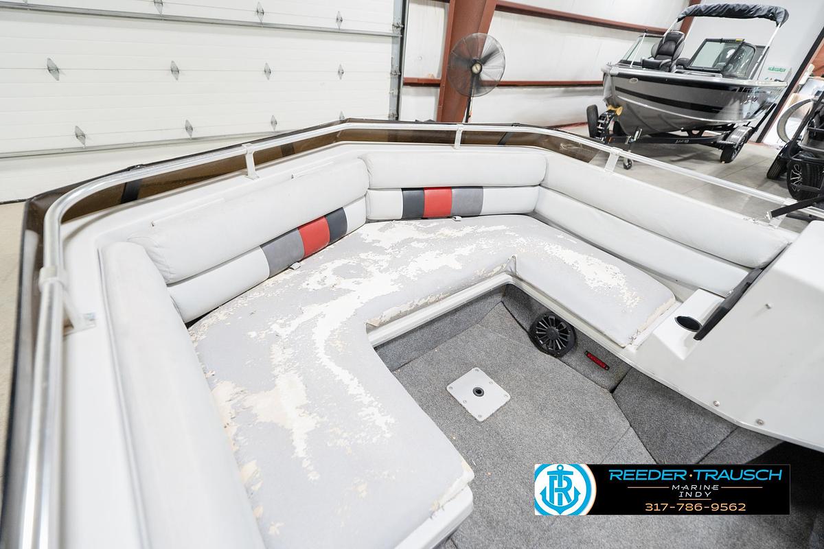 Used 1987 Hurricane 17 Deck Boat