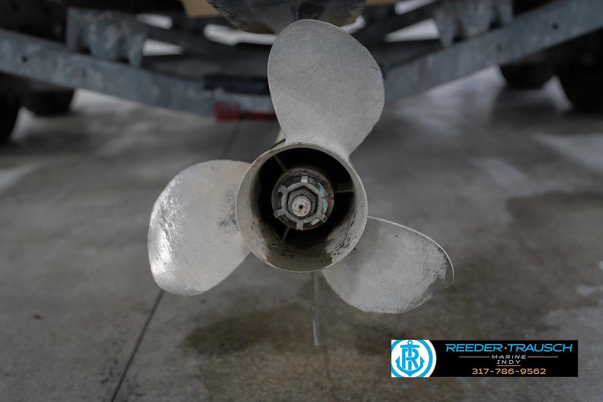 Used 2005 Sea Ray 200 Sun Deck