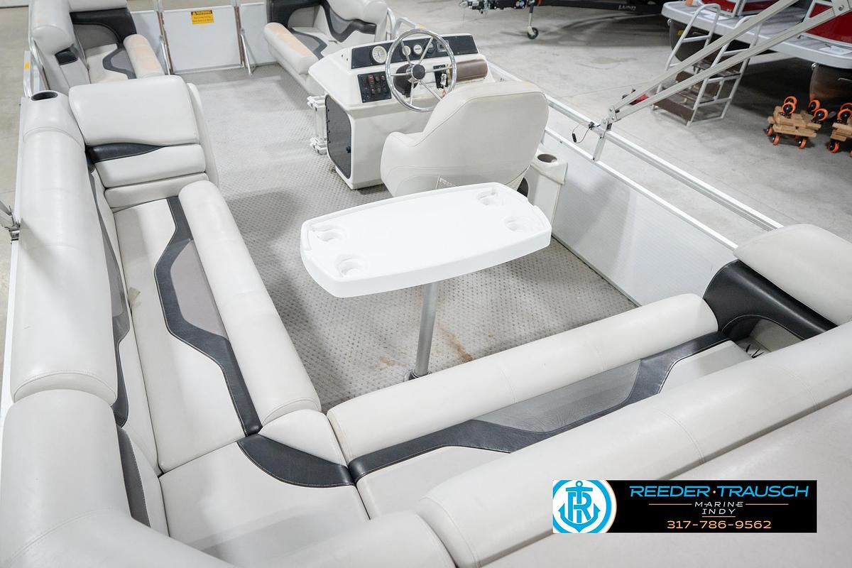 Used 1991 Godfrey Sanpan SP 2200