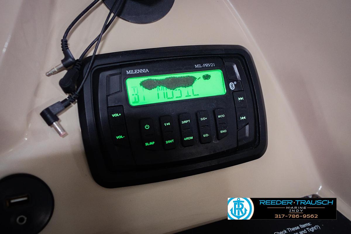 Used 2016 Crest 250 SLR2