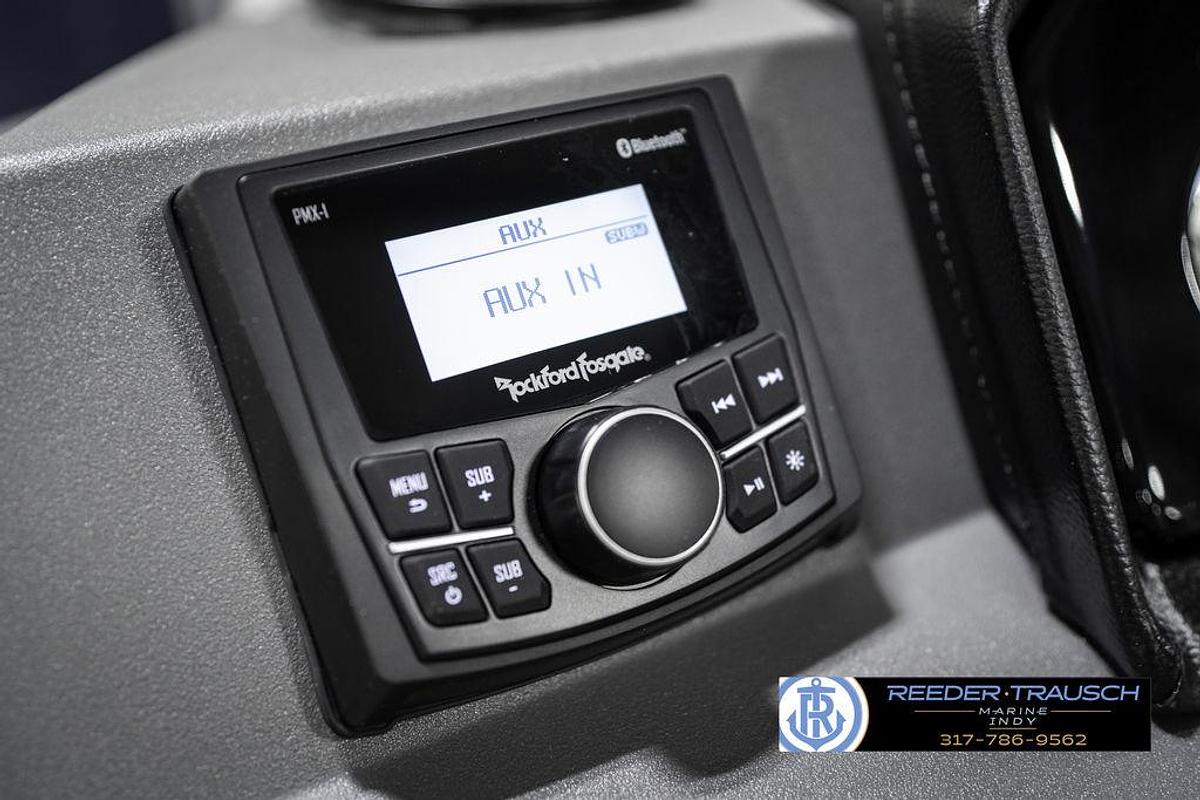 2025 Bennington 22 SSR