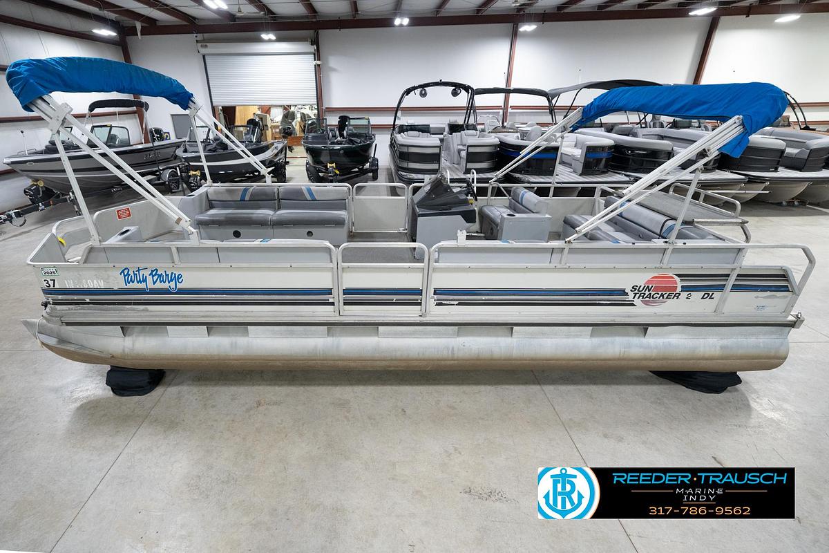 Used 1992 Sun Tracker Party Barge 24