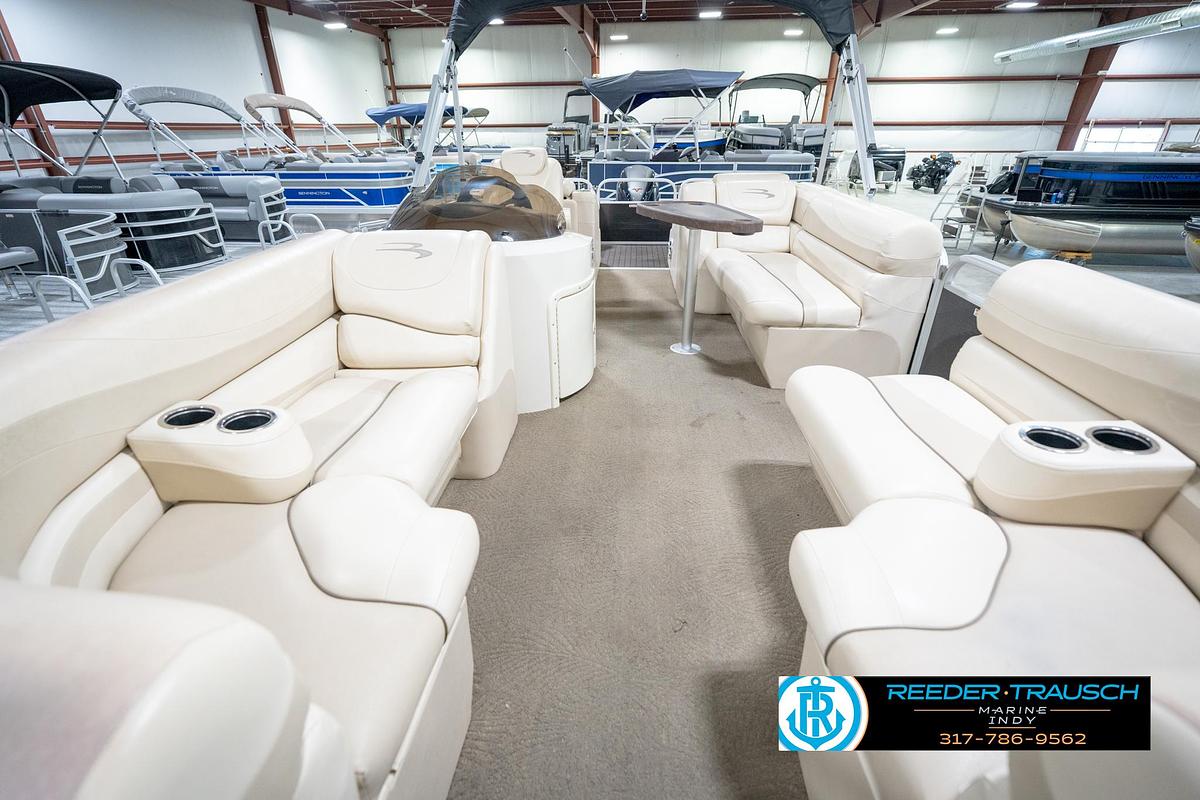Used 2014 Bennington 2275 GCW