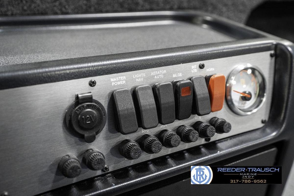 2025 Lund 1775 Pro Guide