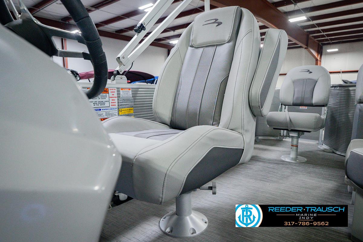 Used 2023 Bennington 22 SXSAPG