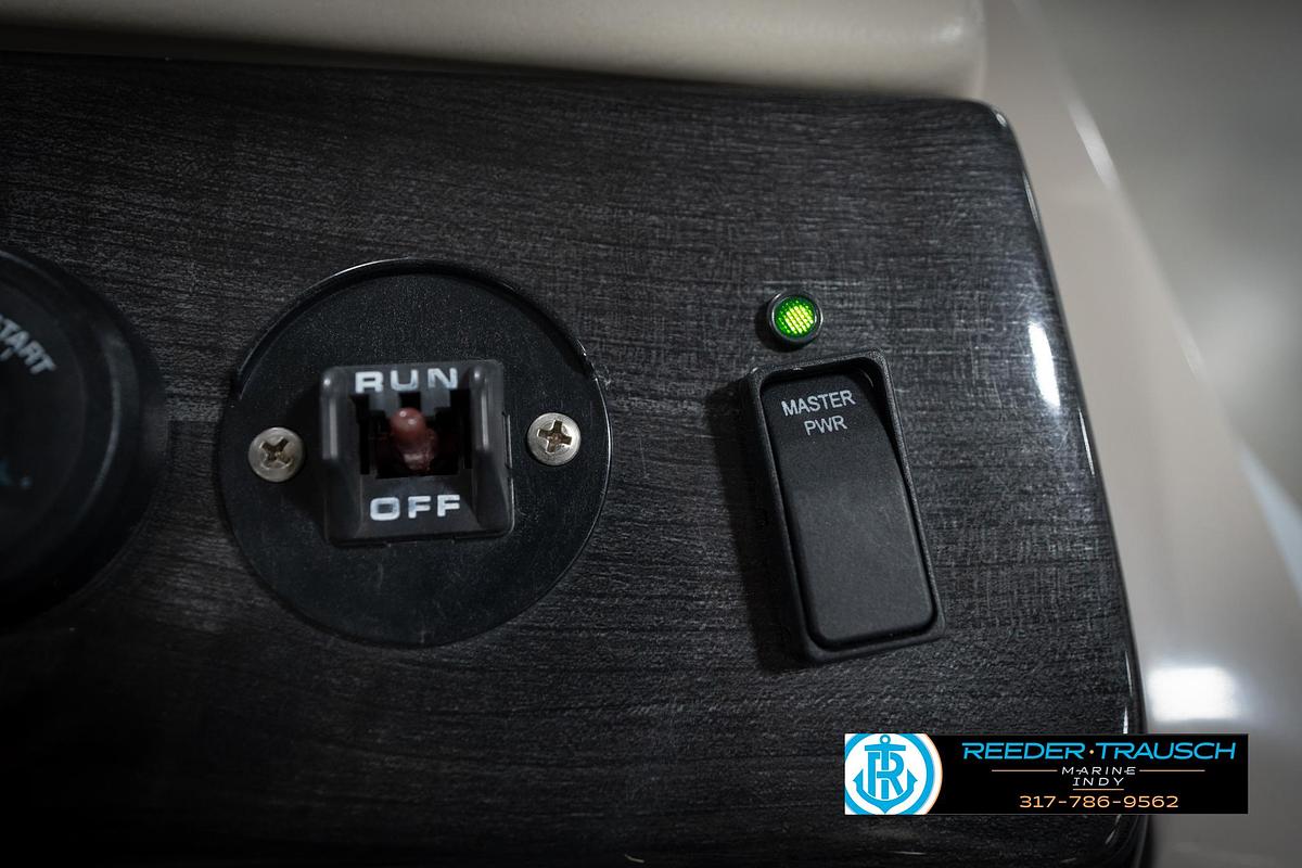 Used 2016 Bennington 2375 RSB