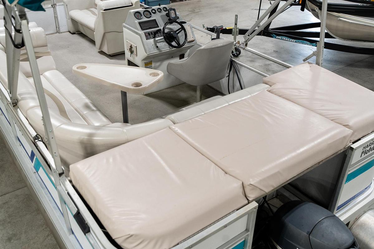 Used 1994 Harris Flote Boat