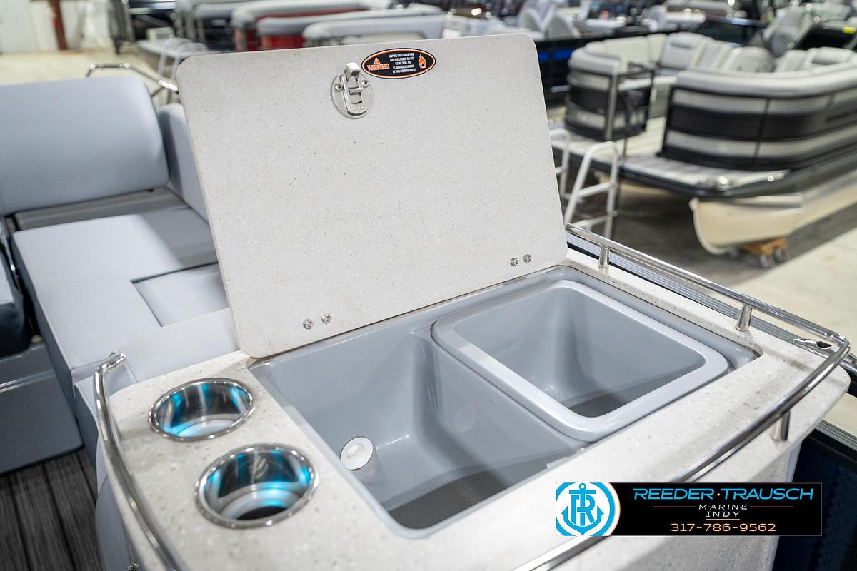 Used 2020 Harris Solstice