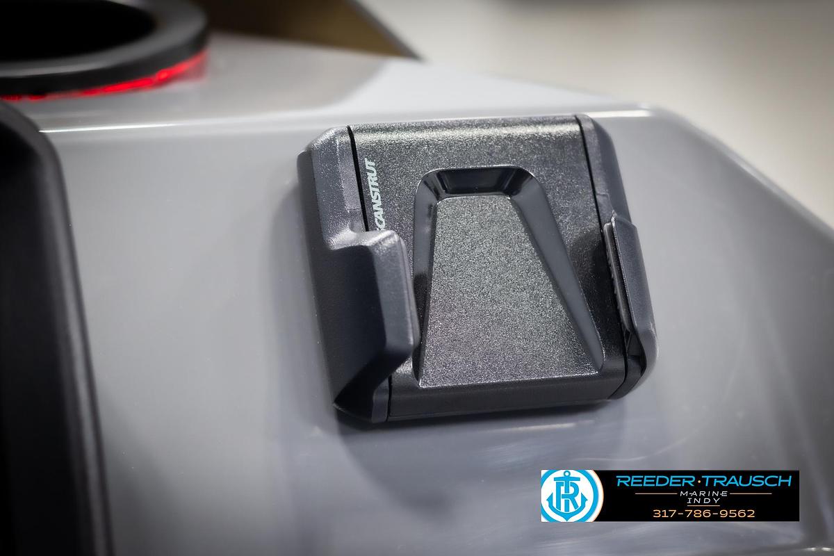 2025 Bennington 21 SSR