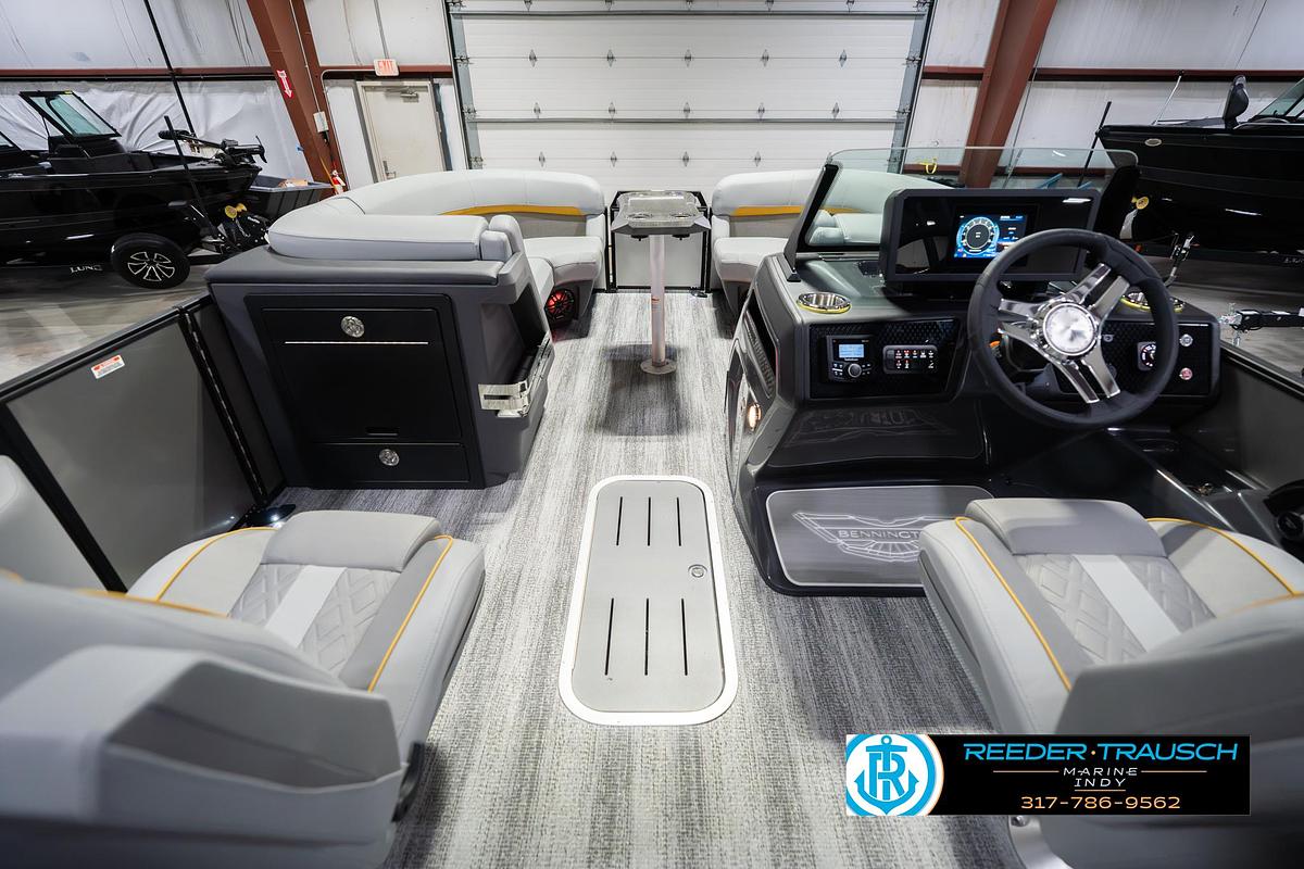 2026 Bennington 22 MFB