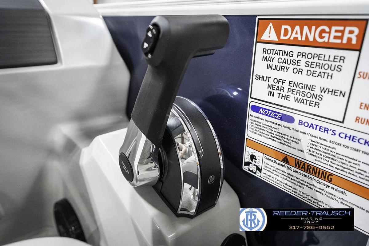 2025 Bennington 22 SXL