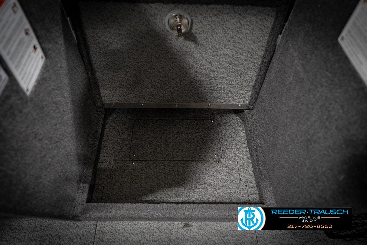 2026 Lund 2275 Baron