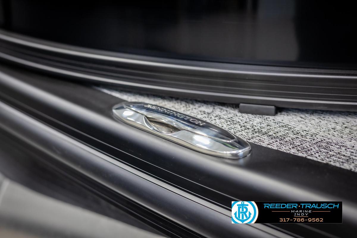 2025 Bennington 22 MFB