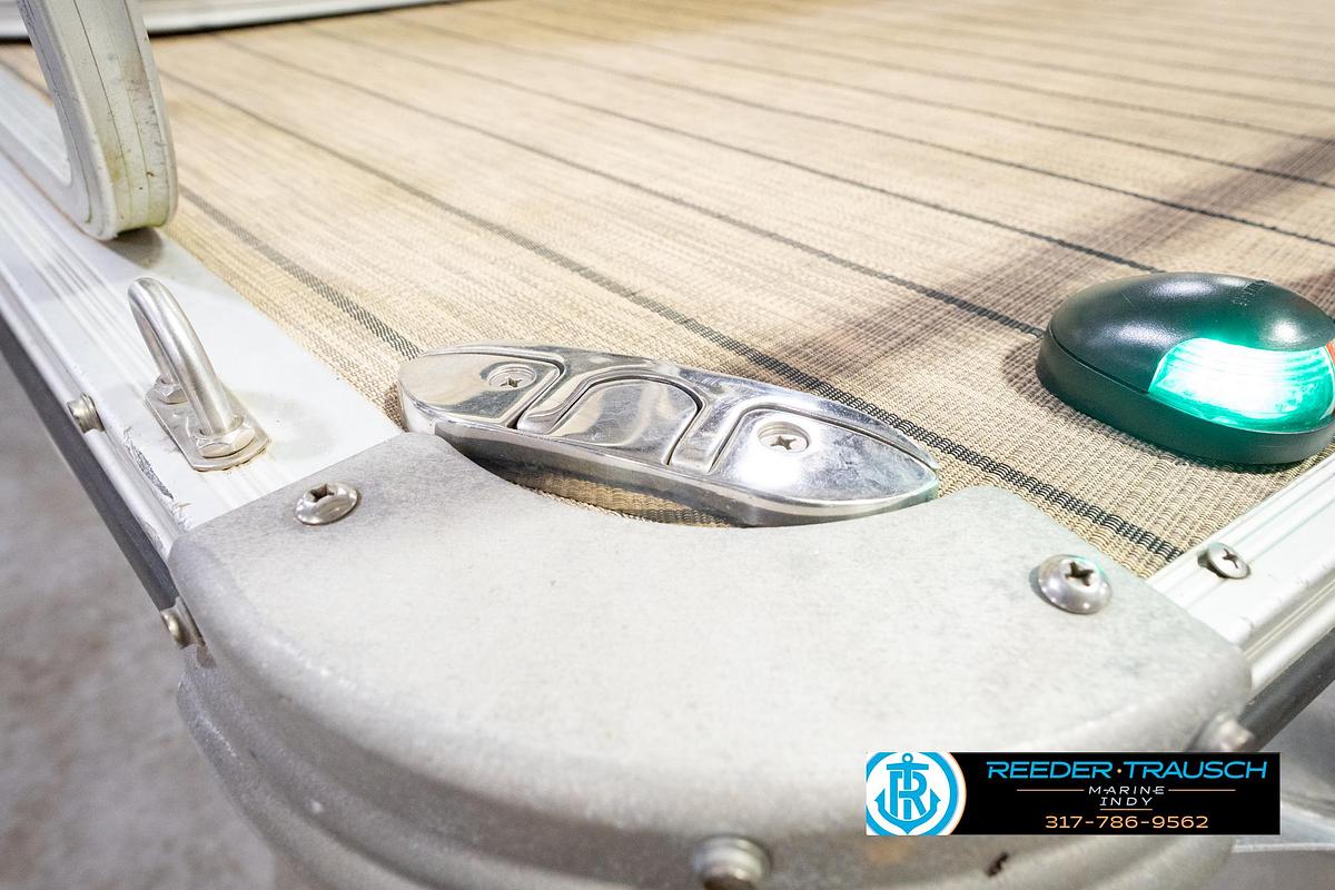 Used 1999 Lowe SunCruiser