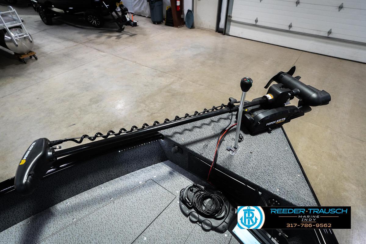 2026 Lund 1700 Explorer Side