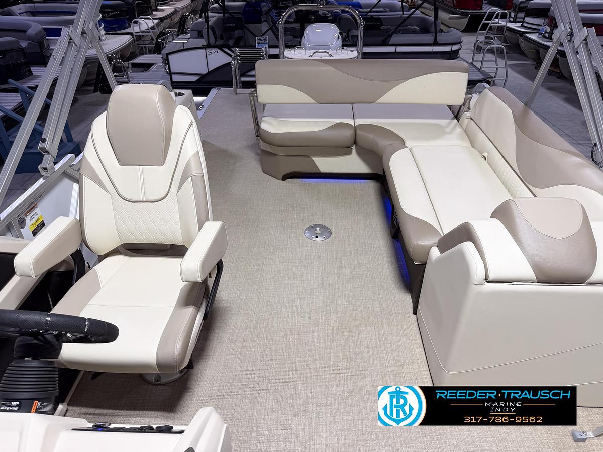 Used 2025 Avalon LSZ 2385 CRB