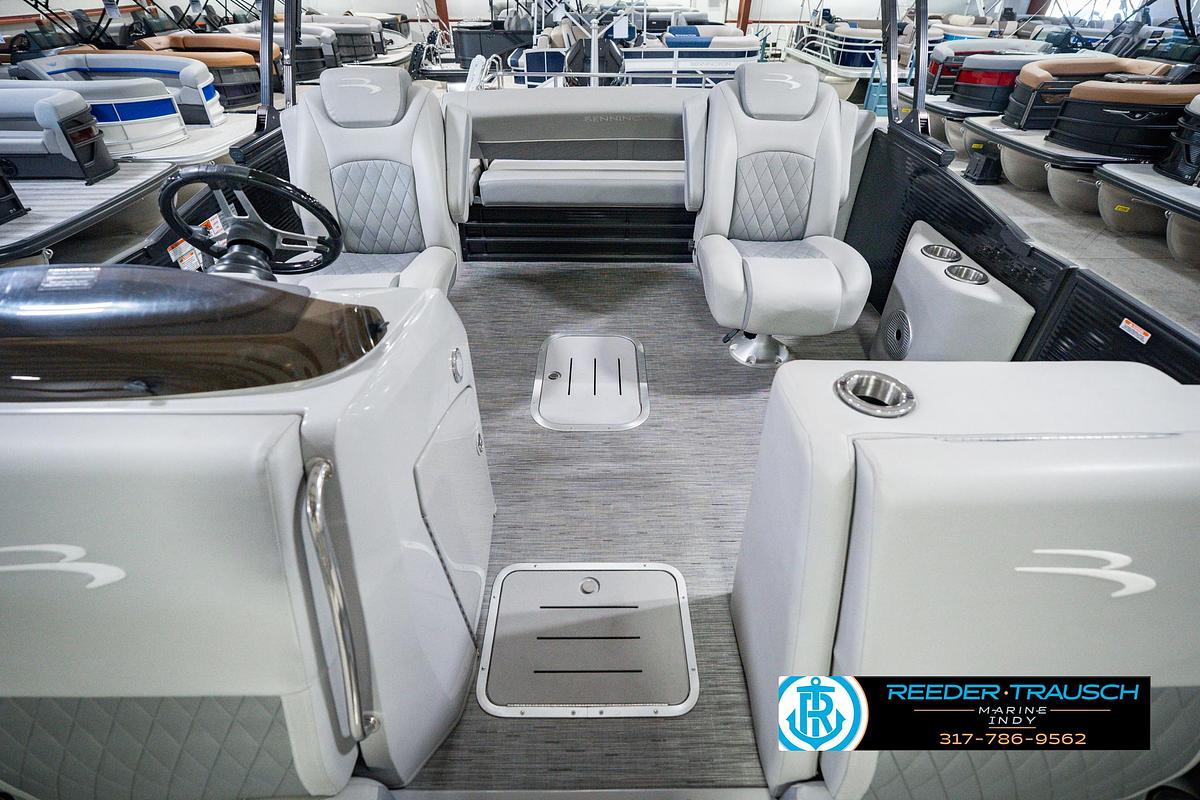 Used 2022 Bennington 23 LTSB