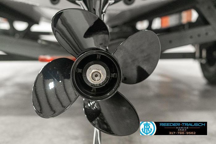 2025 Lund 1775 Impact XS