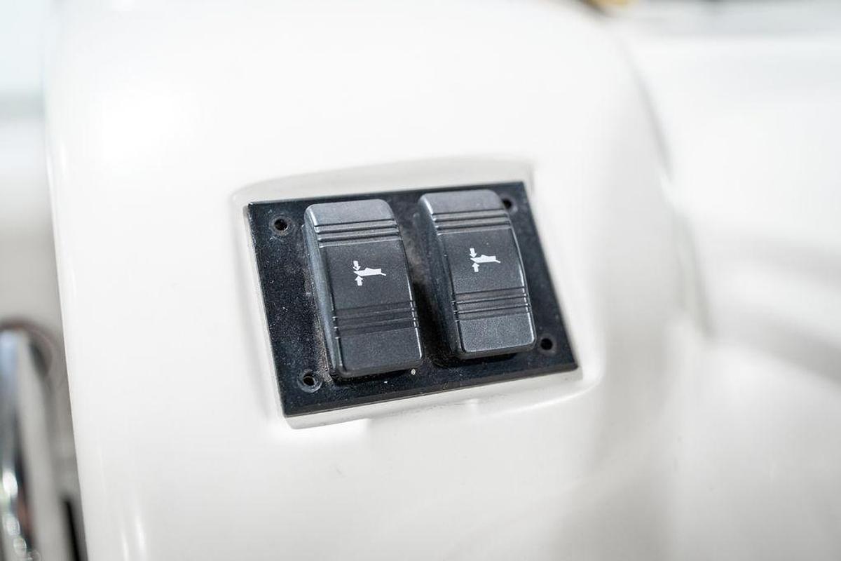 Used 1997 Sea Ray 240 Sundancer