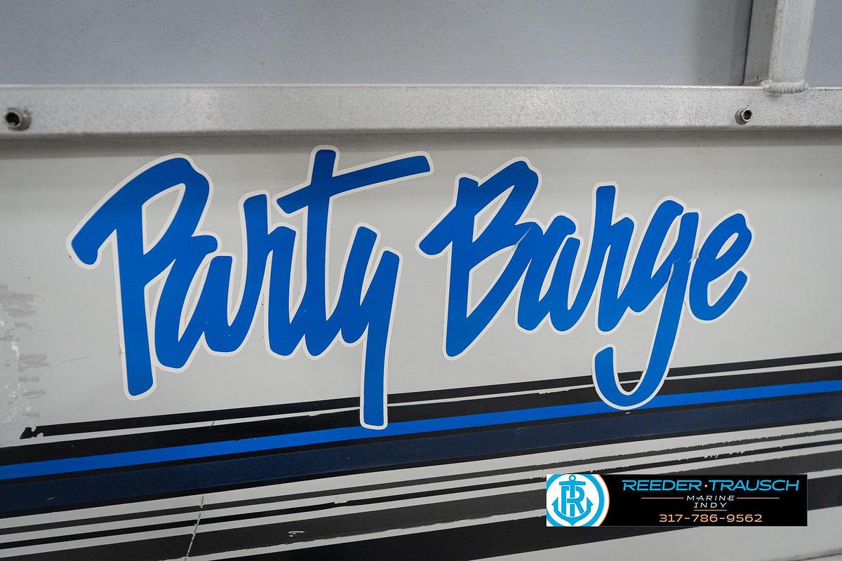Used 1992 Sun Tracker Party Barge 24