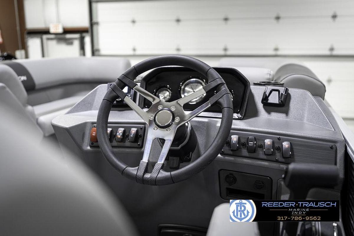 2025 Bennington 21 SS