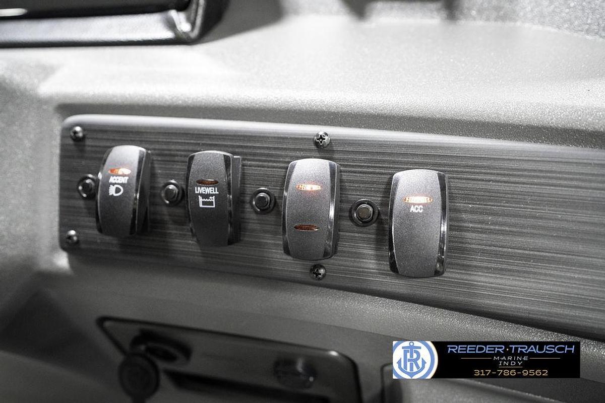 2025 Bennington 21 SS