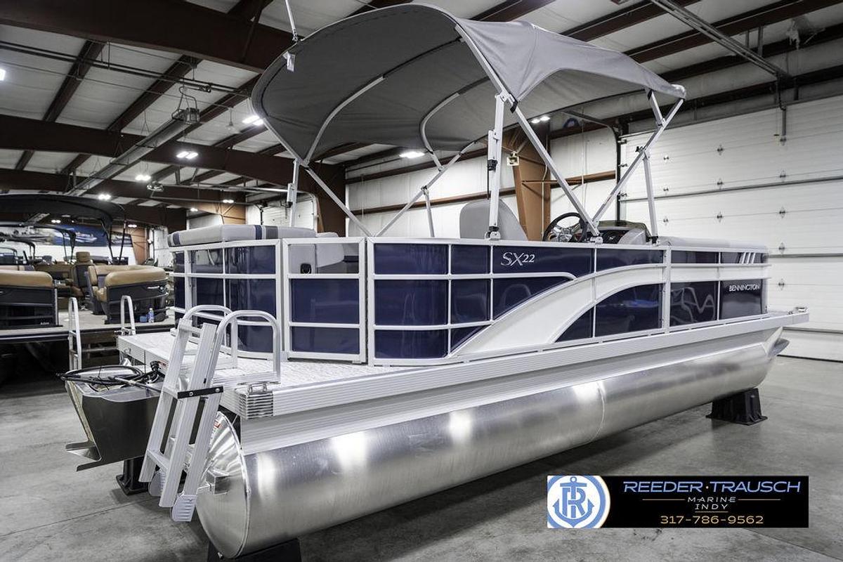 2025 Bennington 22 SXL