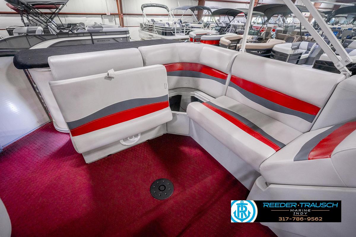 Used 2001 Sweetwater SW2221WR