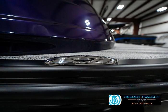 2025 Bennington QX SB T2