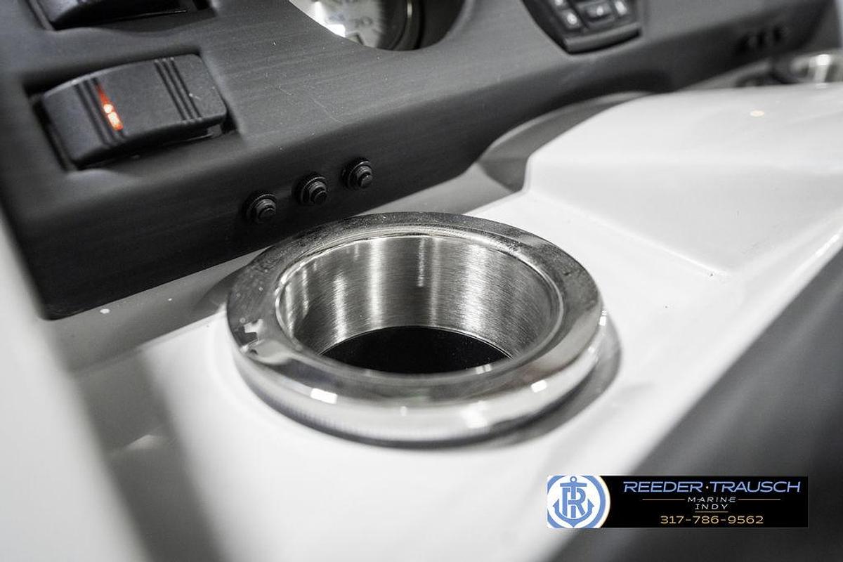 2025 Bennington 22 SXL