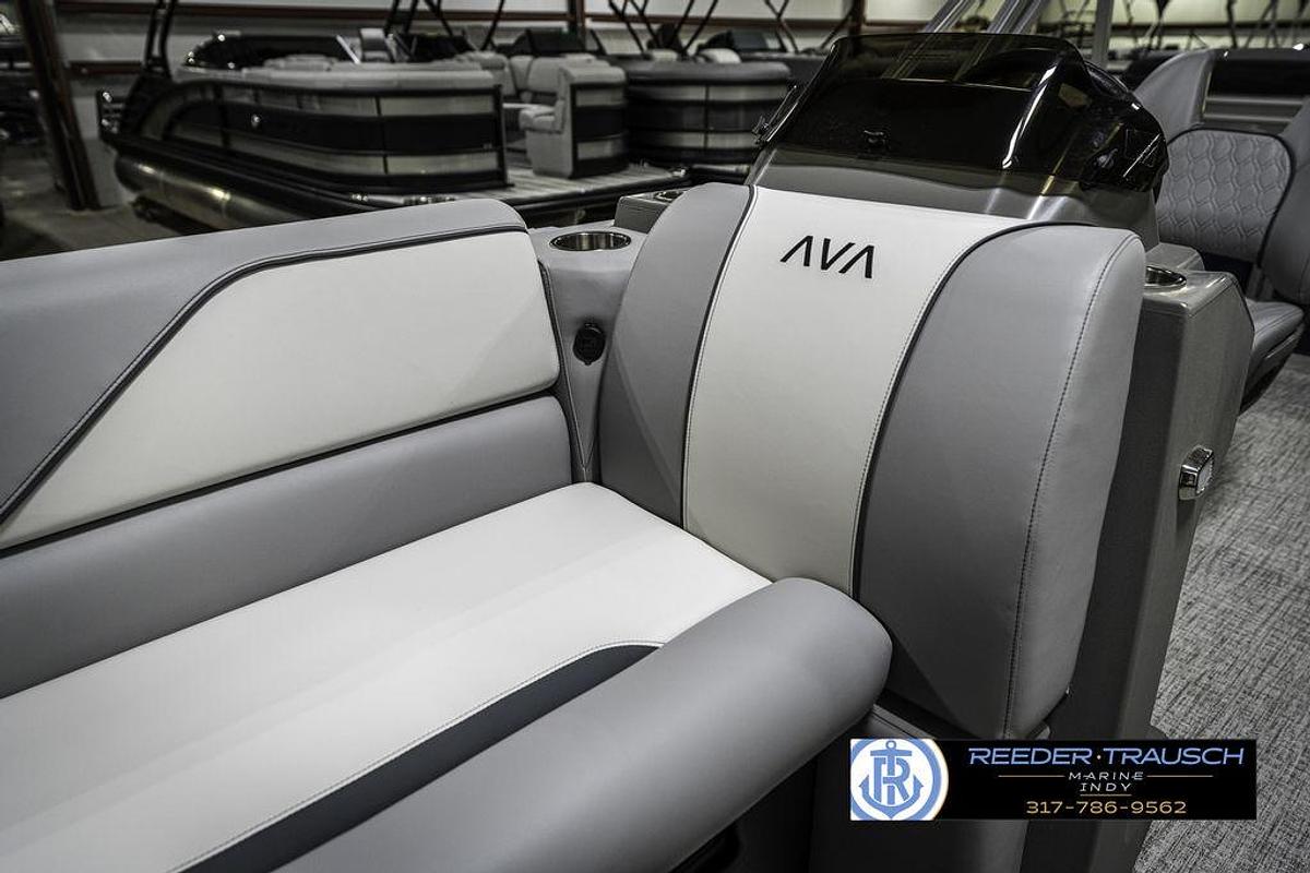 2025 Avalon 1785 Venture CRB