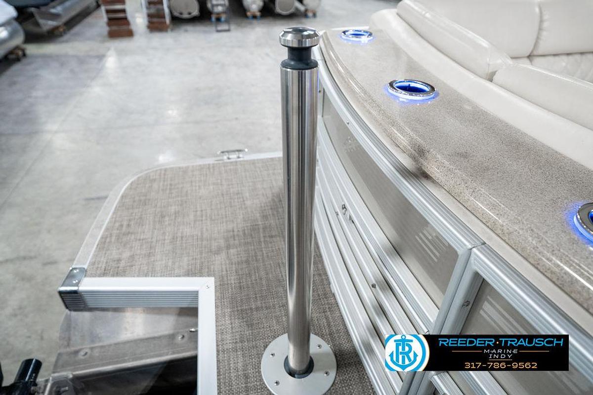 Used 2014 Bennington 25 RCB