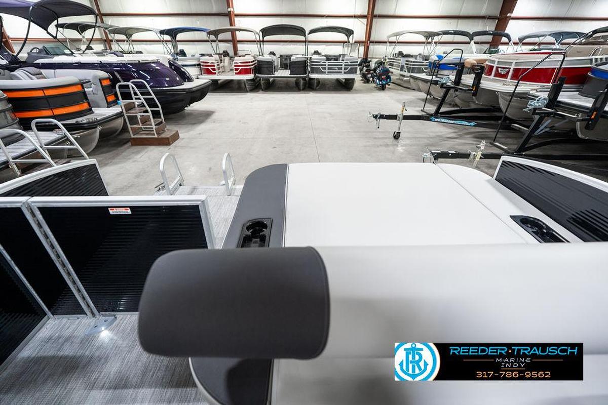 2025 Bennington 22 SSB