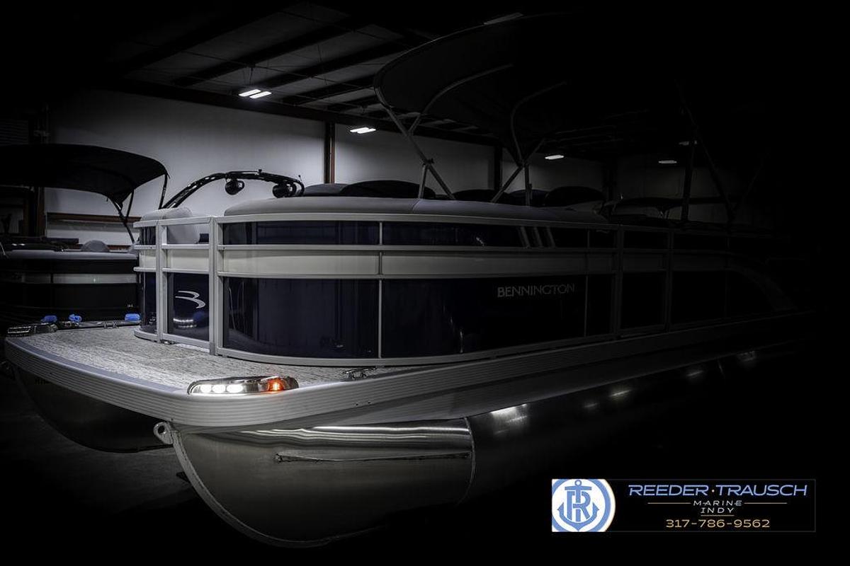 2025 Bennington 22 SXL