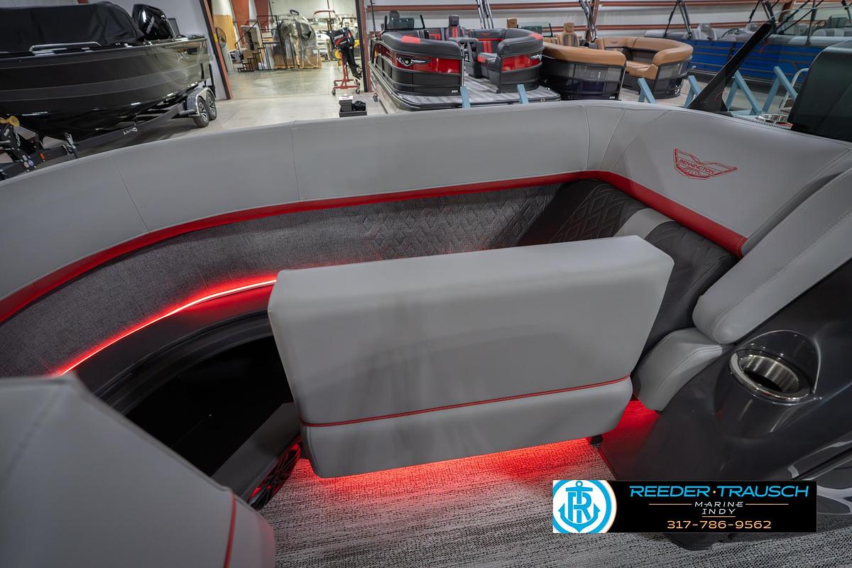 2026 Bennington 22 MSB